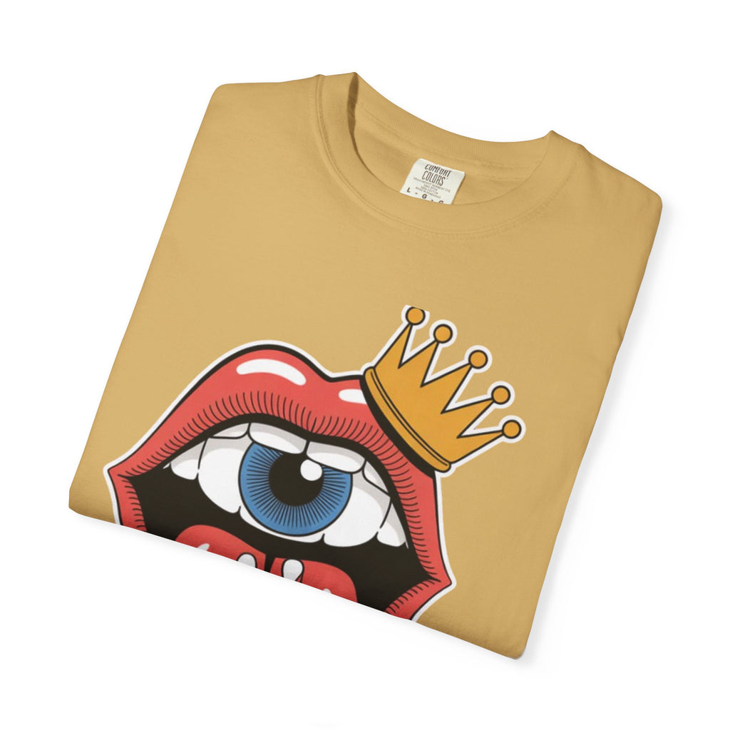 AI Weird Graphic T-Shirt — Crown Quirky Eye & "RETRO CROWNED MOUTH"